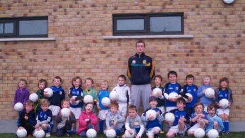 U6’s last day of training 2011 get a surprised visit from Ciaran Lenihan present Skryne & Meath Player.